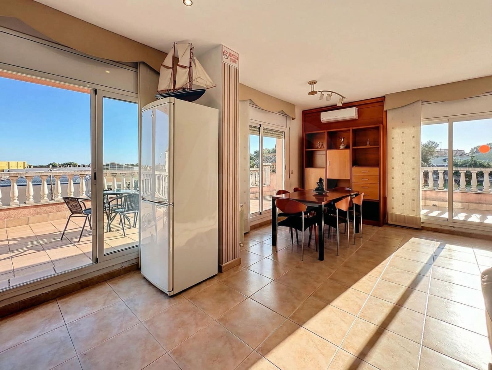 5 sypialnia Dom na sprzedaż w Miasto Tarragona z basenem garażem - 480 000 € (Ref: 9988346)