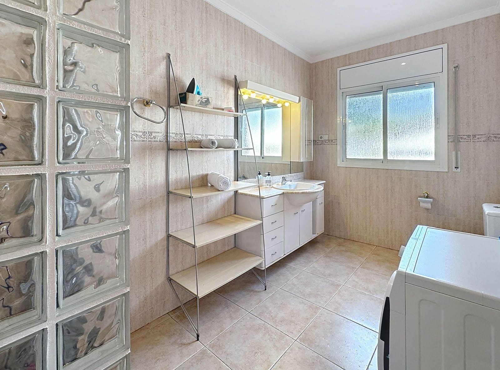 5 sypialnia Dom na sprzedaż w Miasto Tarragona z basenem garażem - 480 000 € (Ref: 9988346)