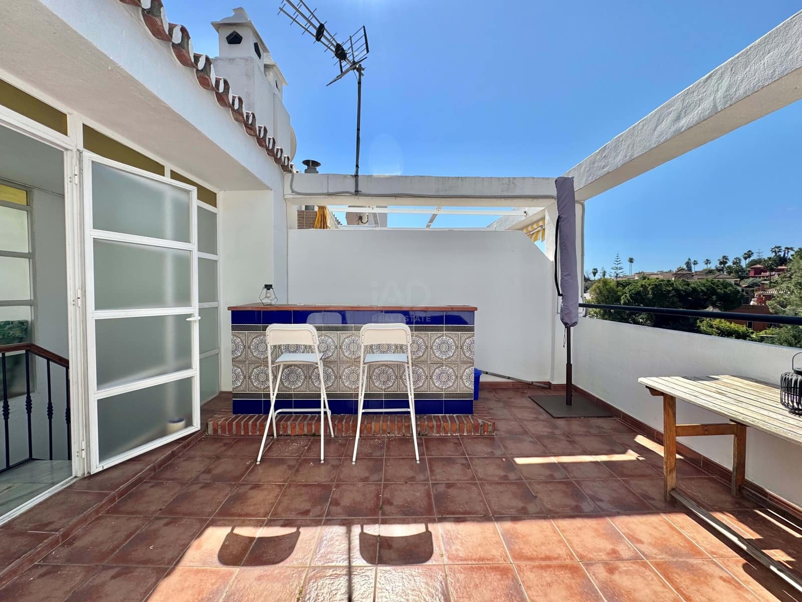 Adosado de 3 habitaciones en La Sierrezuela en venta con piscina garaje - 455.000 € (Ref: 9988351)