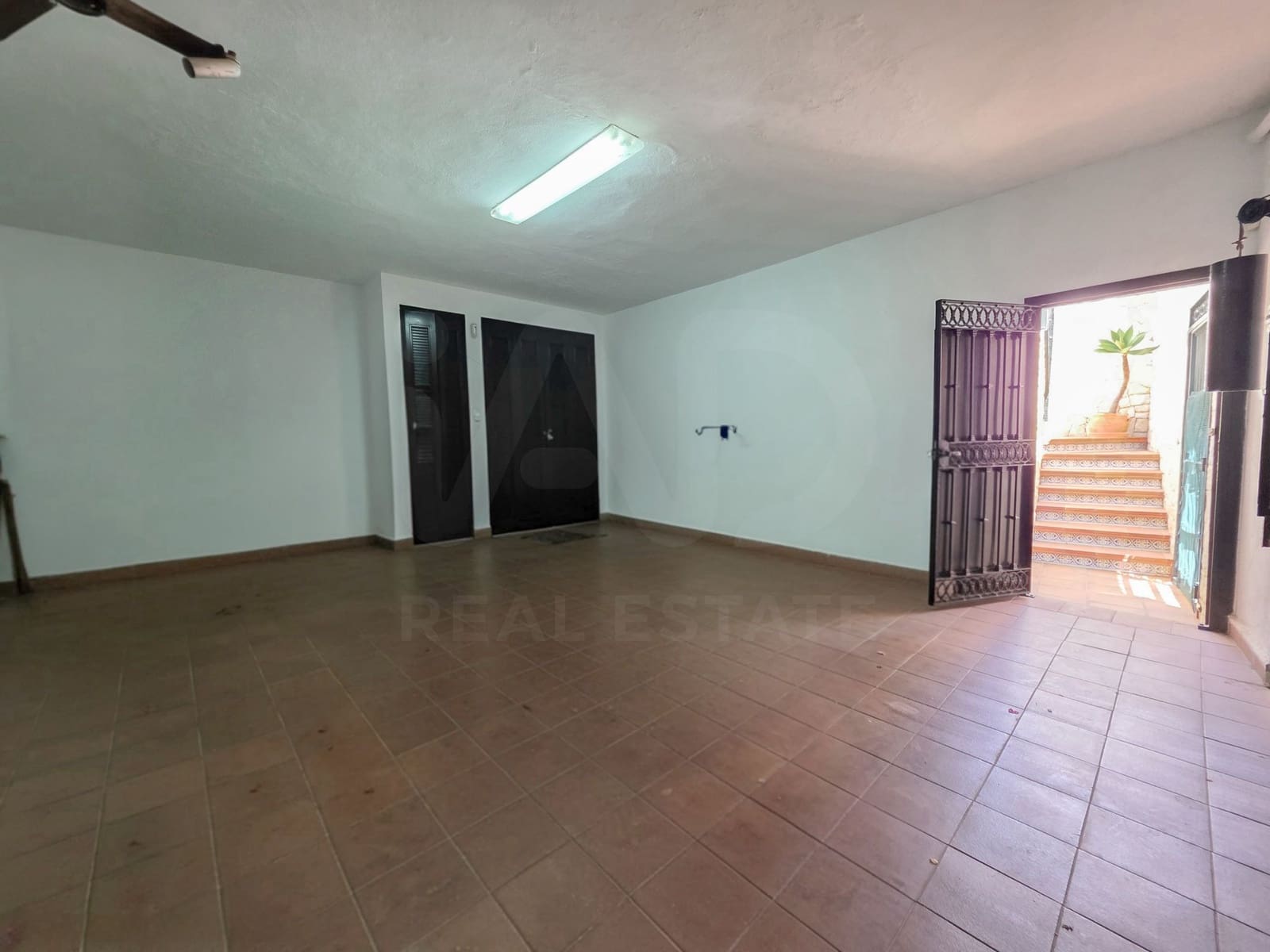 6 Zimmer Haus zu verkaufen in Malaga Stadt mit Pool Garage - 1.270.000 € (Ref: 9988352)