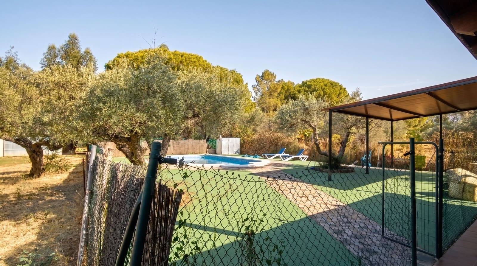 2 soverom Finca/Herregård til salgs i Huelva by med svømmebasseng garasje - € 185 000 (Ref: 9988355)