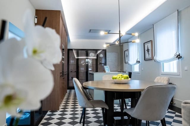 2 sovrum Lägenhet till salu i Argüelles, Madrid stad - 1 295 000 € (Ref: 9988356)