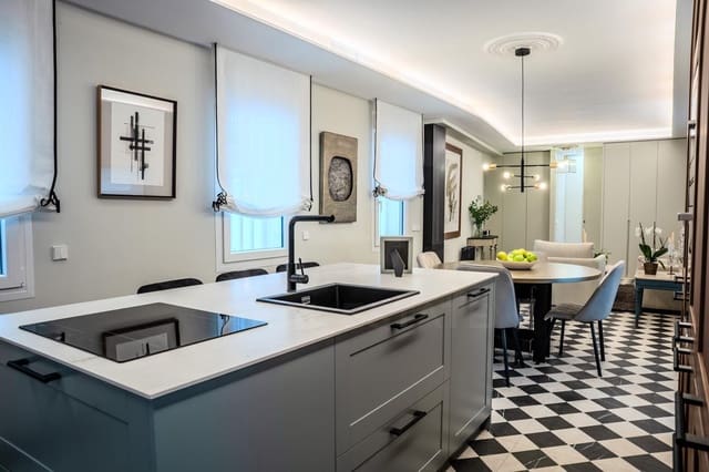 2 sovrum Lägenhet till salu i Argüelles, Madrid stad - 1 295 000 € (Ref: 9988356)