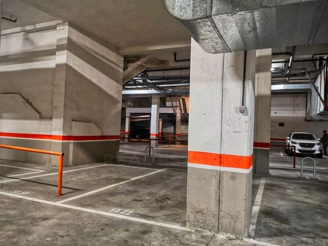 Garasje til salgs i Madrid by - € 15 800 (Ref: 9988357)