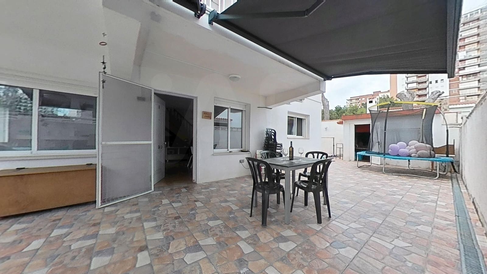 4 bedroom Villa for sale in Benicassim with pool garage - € 549,000 (Ref: 9988359)