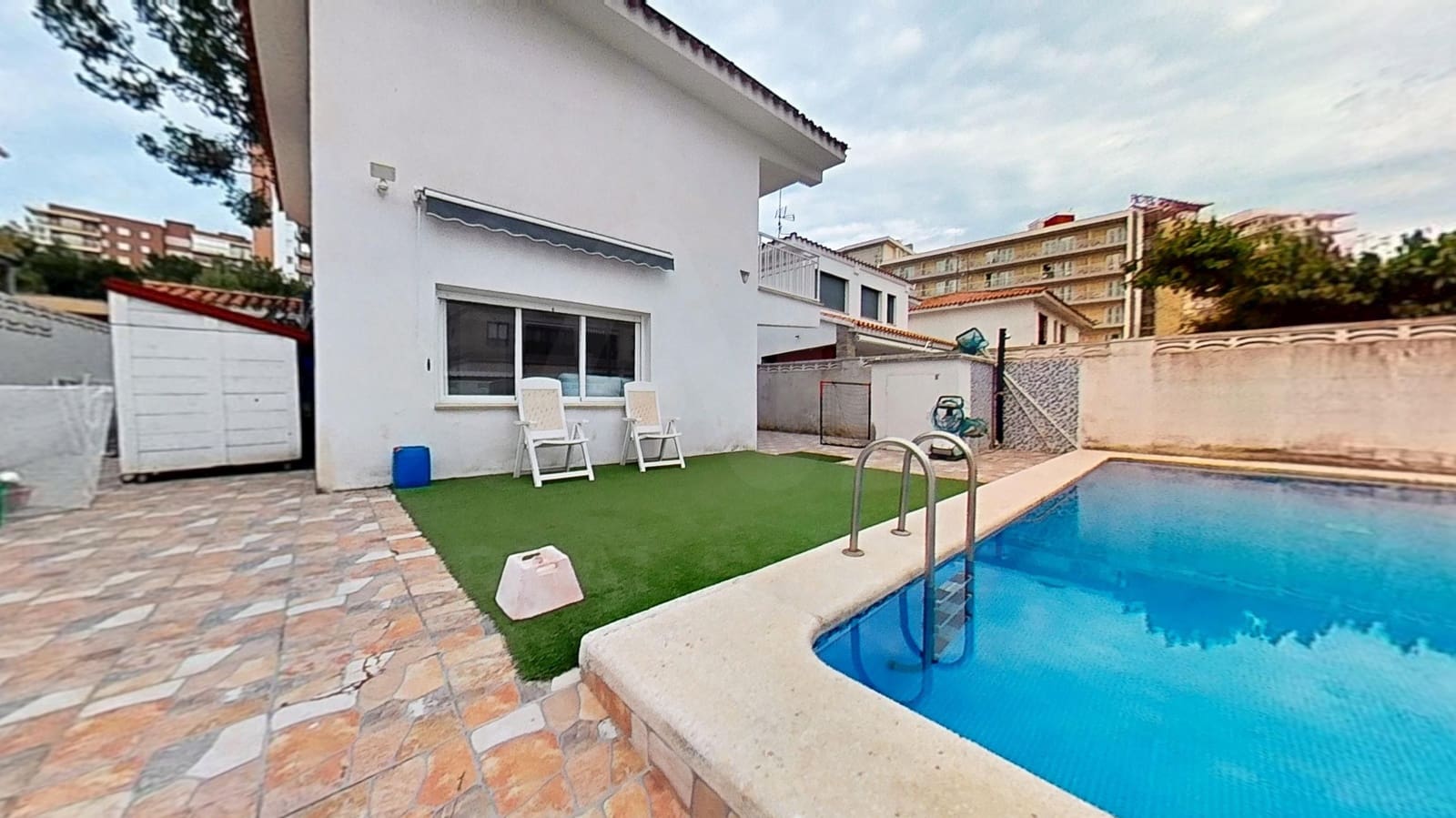4 bedroom Villa for sale in Benicassim with pool garage - € 549,000 (Ref: 9988359)
