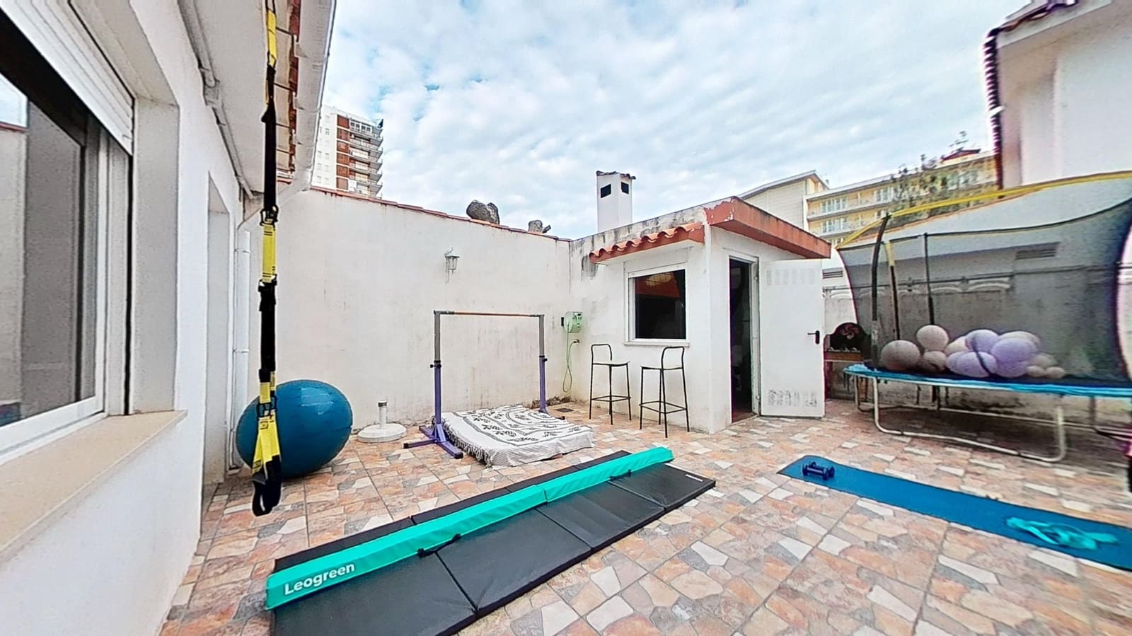 4 bedroom Villa for sale in Benicassim with pool garage - € 549,000 (Ref: 9988359)