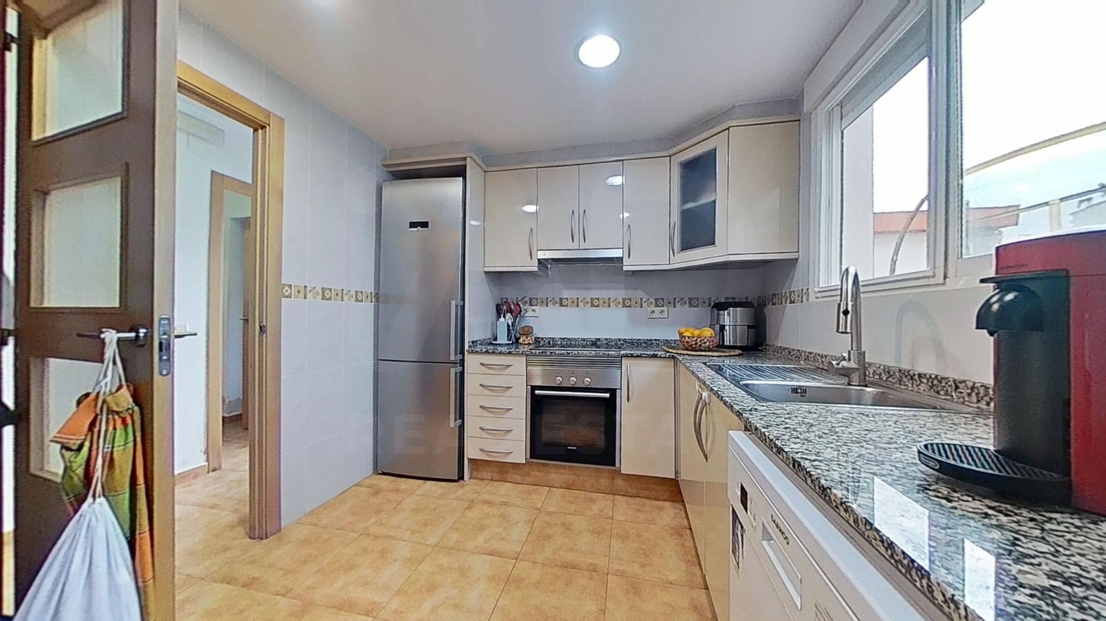 4 bedroom Villa for sale in Benicassim with pool garage - € 549,000 (Ref: 9988359)