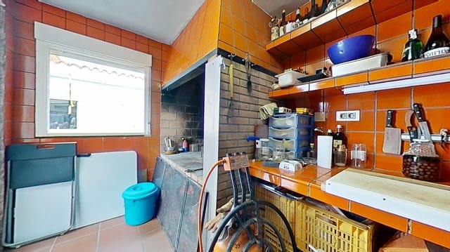 4 bedroom Villa for sale in Benicàssim with pool garage - € 549,000 (Ref: 9988359)