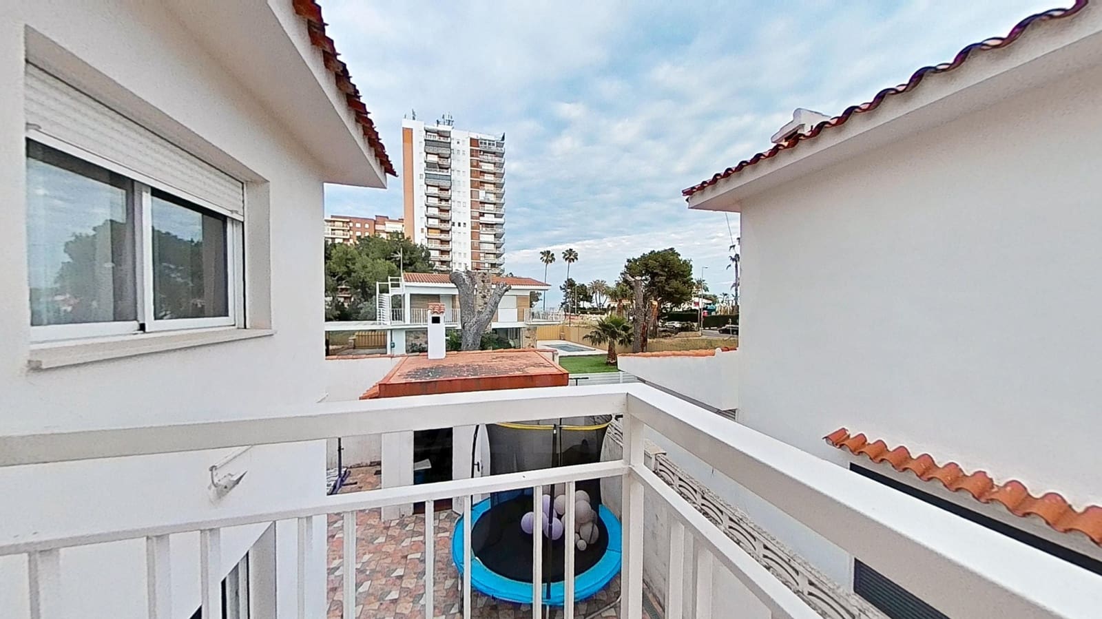 4 bedroom Villa for sale in Benicassim with pool garage - € 549,000 (Ref: 9988359)