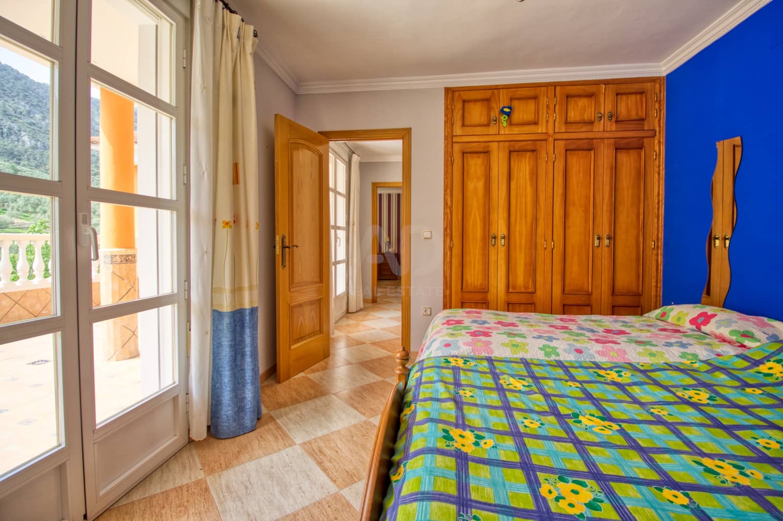 5 slaapkamer Huis te koop in Cordoba stad met garage - € 275.000 (Ref: 9988362)