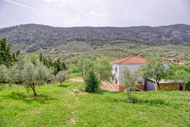 5 slaapkamer Huis te koop in Córdoba stad met garage - € 275.000 (Ref: 9988362)
