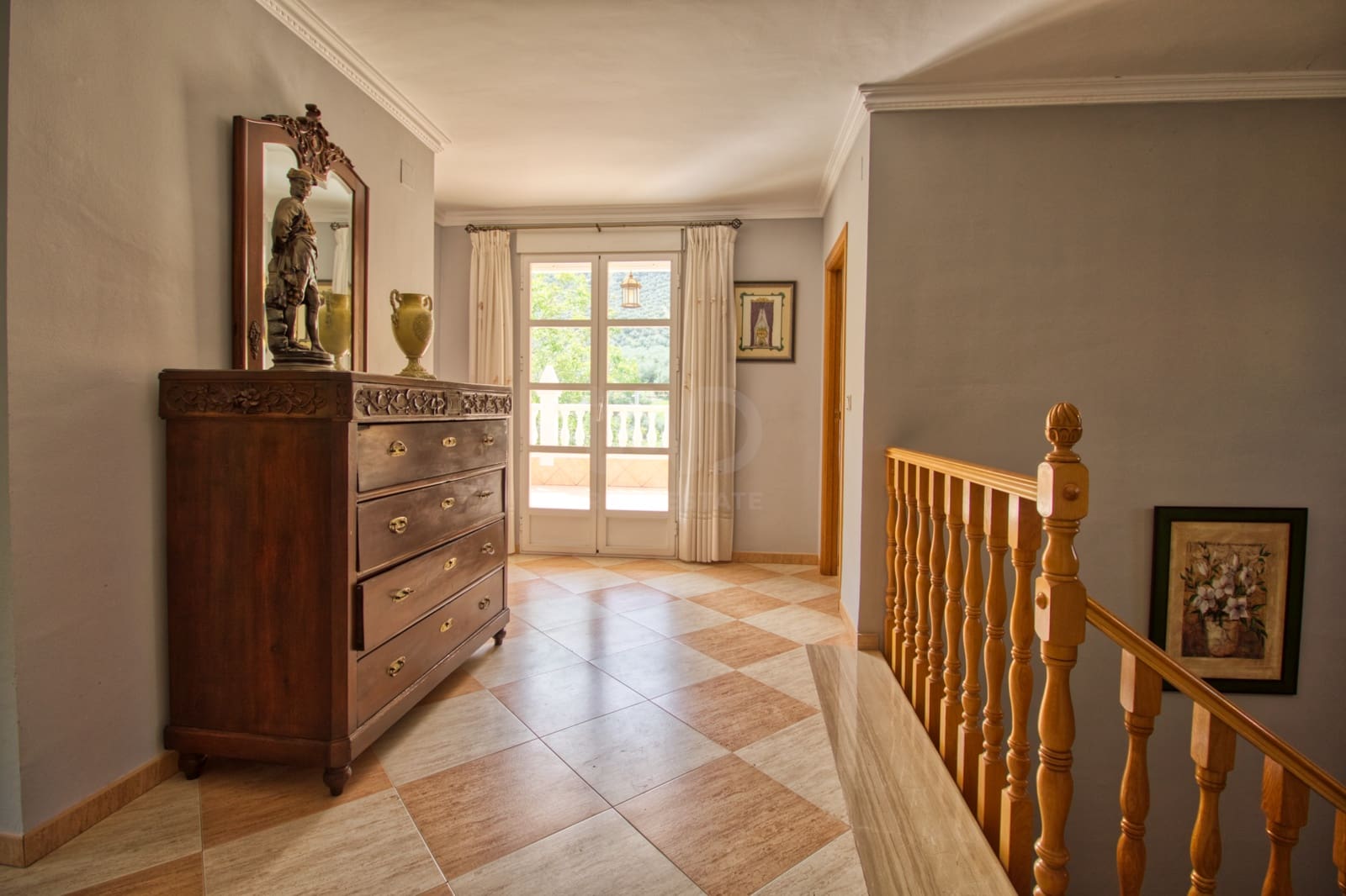 5 slaapkamer Huis te koop in Cordoba stad met garage - € 275.000 (Ref: 9988362)