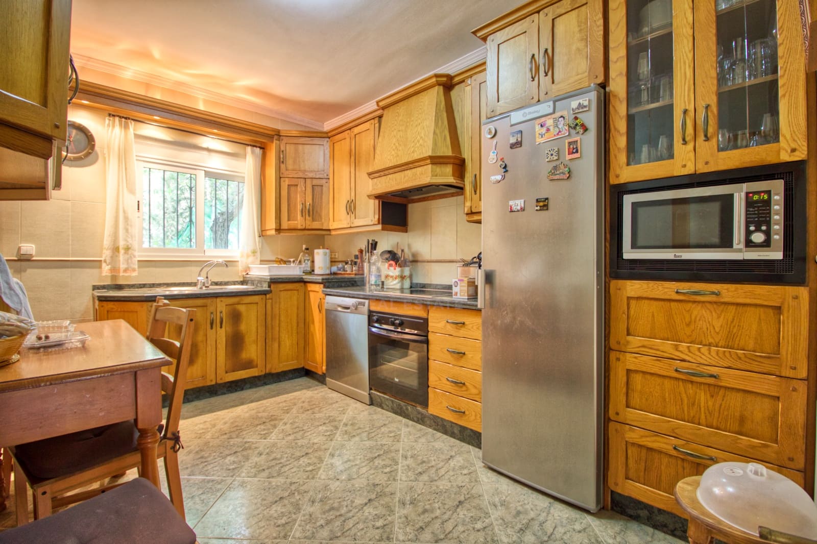 5 slaapkamer Huis te koop in Cordoba stad met garage - € 275.000 (Ref: 9988362)