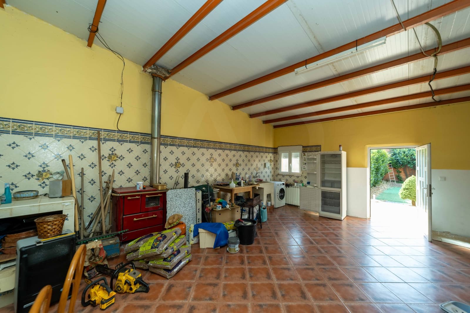5 bedroom Villa for sale in Leon city - € 420,000 (Ref: 9988364)