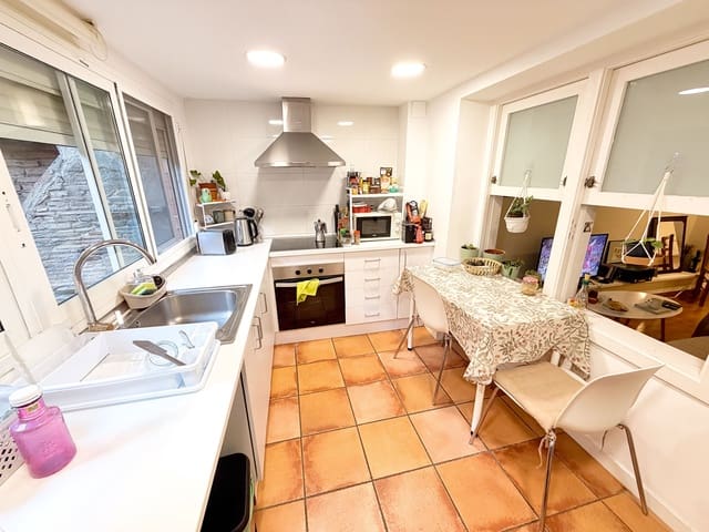 Estudio en El Clot, Barcelona ciudad en venta - 230.000 € (Ref: 9988365)