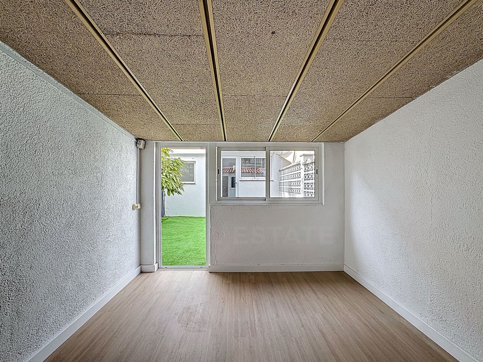 4 makuuhuone Omakotitalo myytävänä paikassa Barcelona kaupunki - 415 000 € (Ref: 9988366)