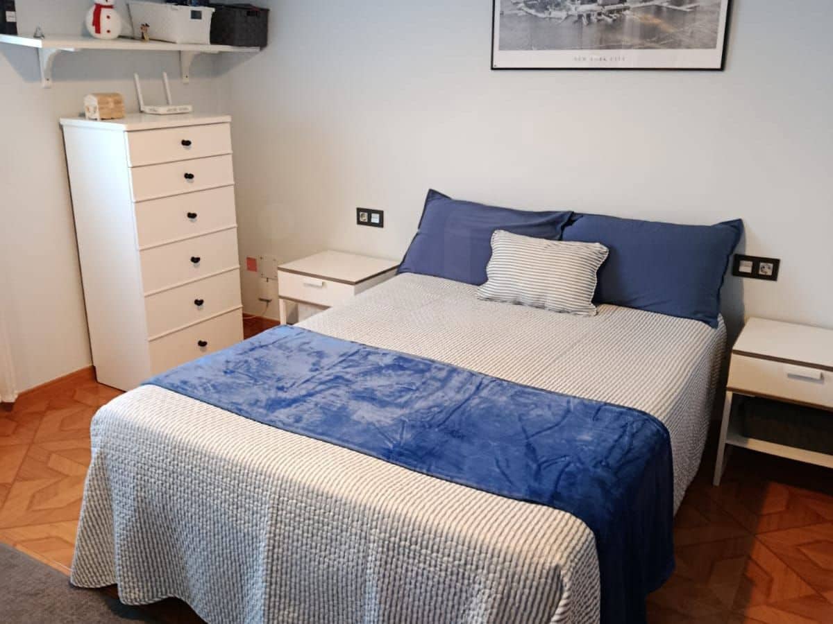 Casa de 7 habitaciones en Narón en venta con piscina garaje - 280.000 € (Ref: 9988368)