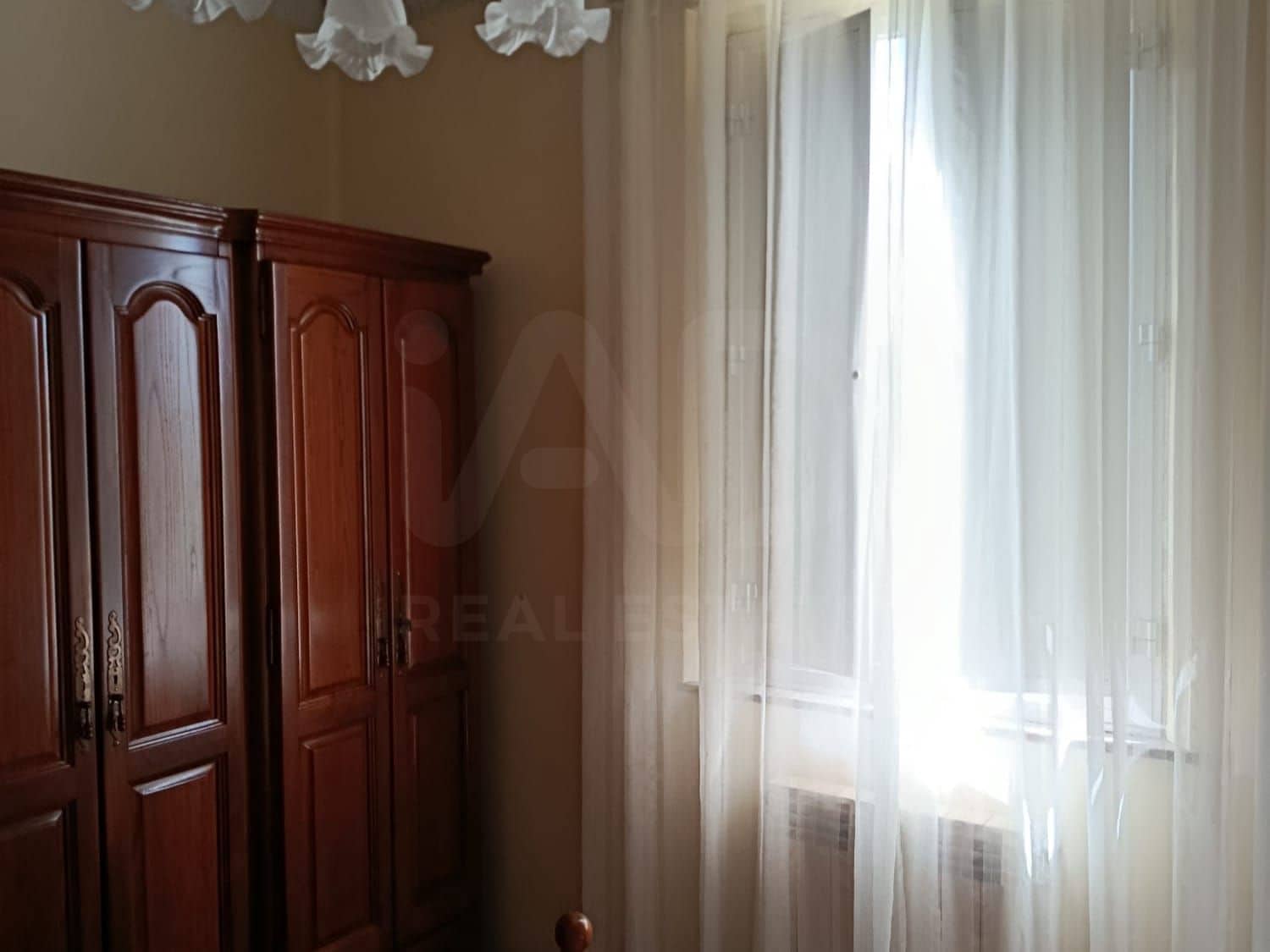 Casa de 7 habitaciones en Narón en venta con piscina garaje - 280.000 € (Ref: 9988368)