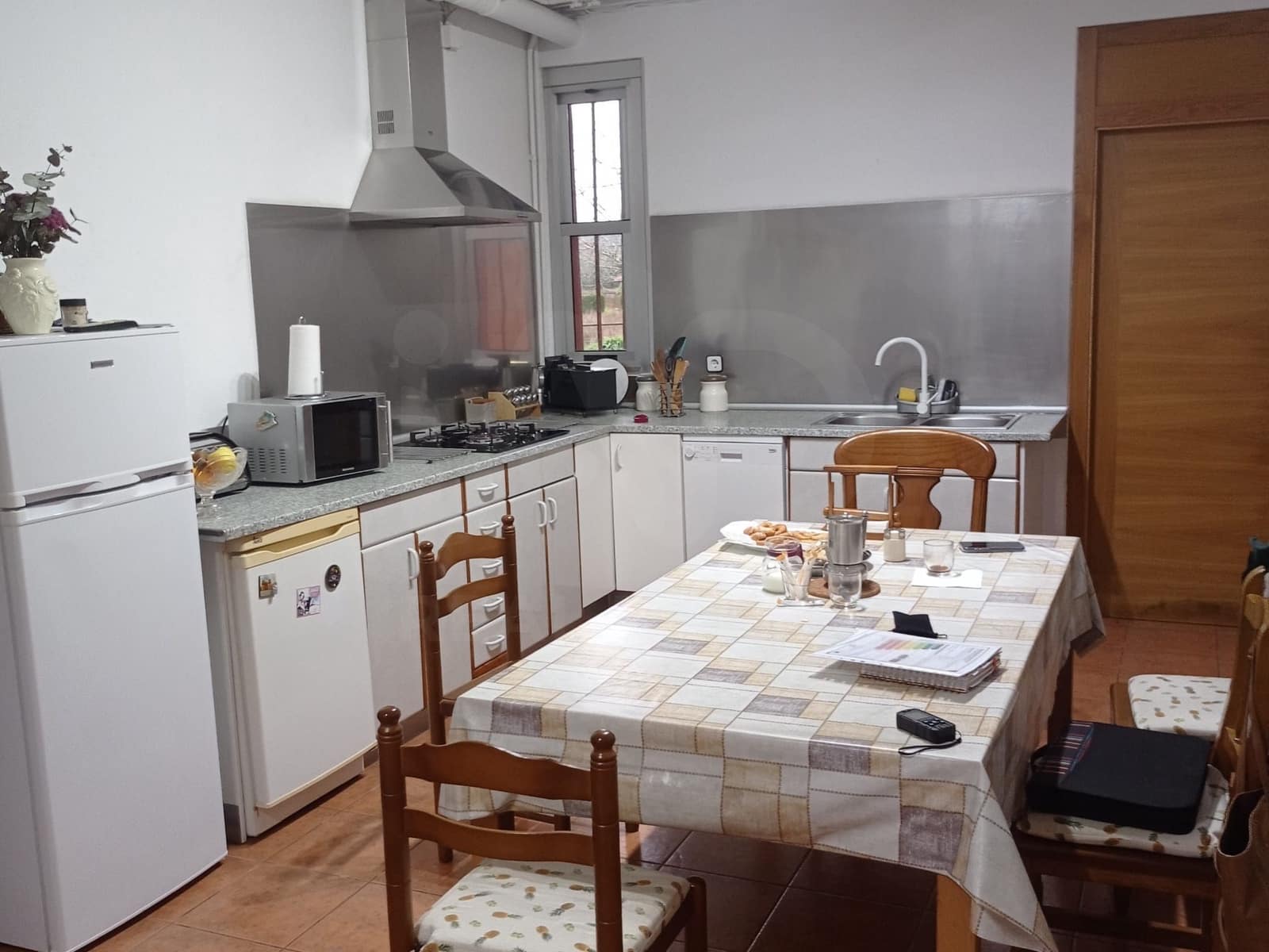 Casa de 7 habitaciones en Narón en venta con piscina garaje - 280.000 € (Ref: 9988368)