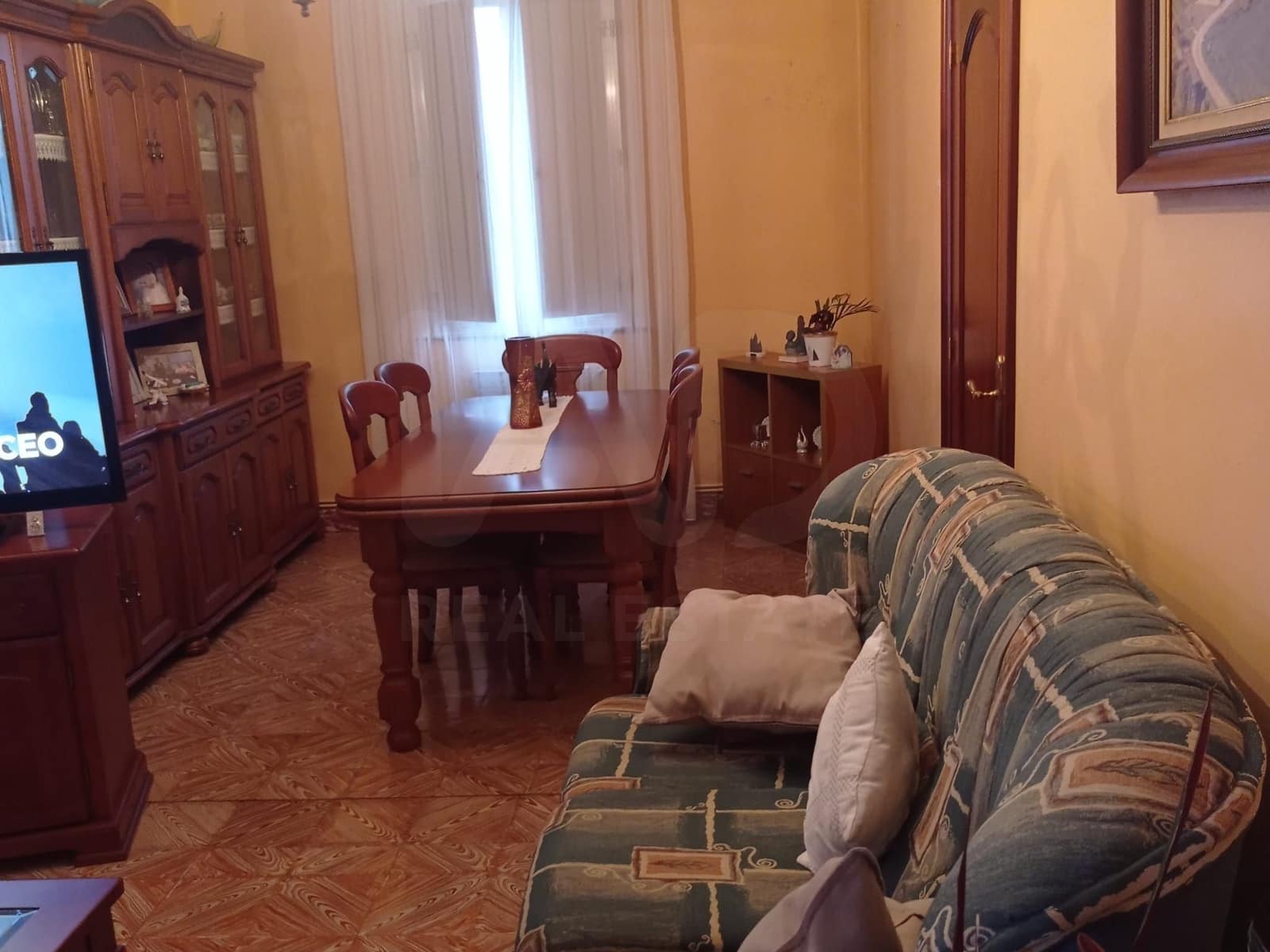 Casa de 7 habitaciones en Narón en venta con piscina garaje - 280.000 € (Ref: 9988368)