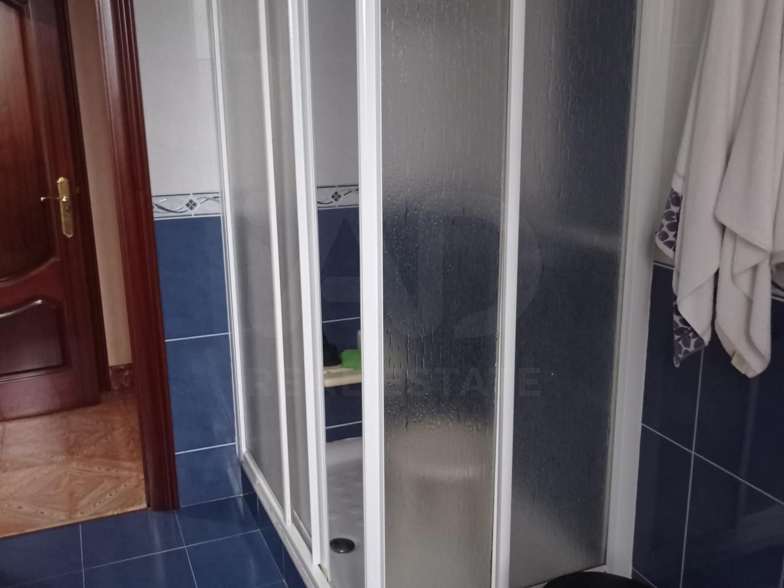 Casa de 7 habitaciones en Narón en venta con piscina garaje - 280.000 € (Ref: 9988368)