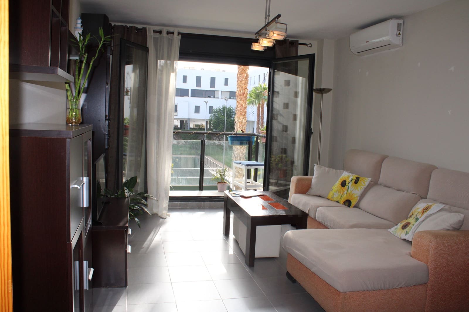 2 Zimmer Apartment zu verkaufen in Huelva Stadt mit Pool Garage - 185.000 € (Ref: 9988369)