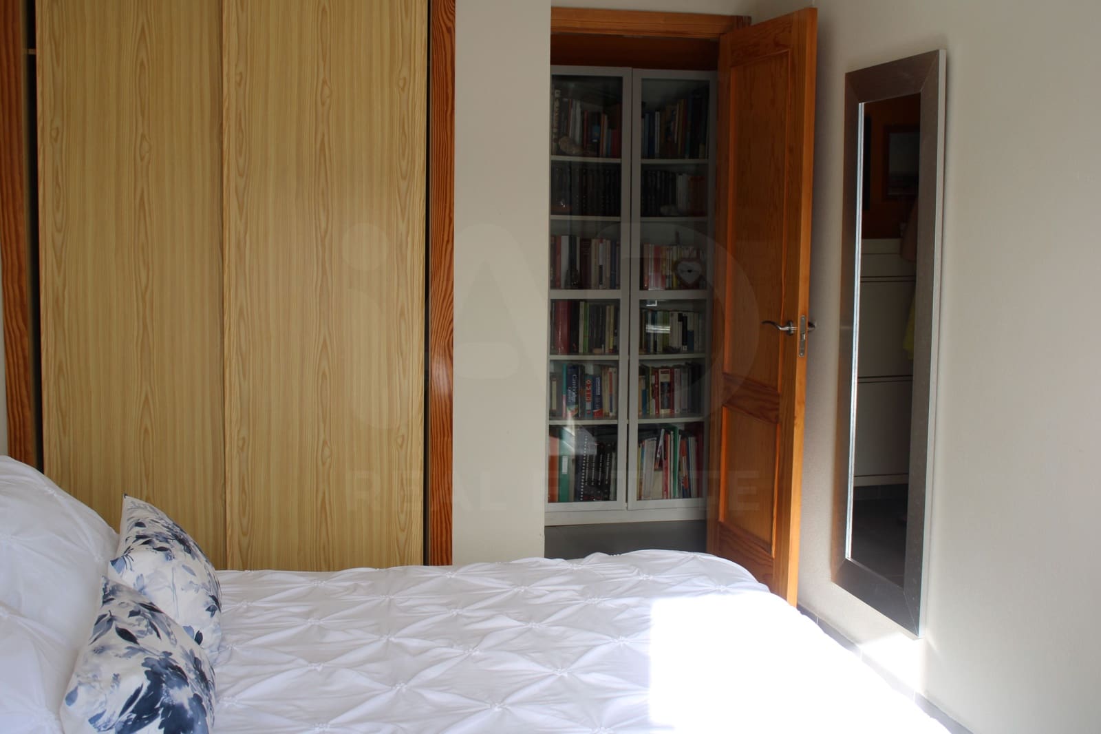 2 Zimmer Apartment zu verkaufen in Huelva Stadt mit Pool Garage - 185.000 € (Ref: 9988369)