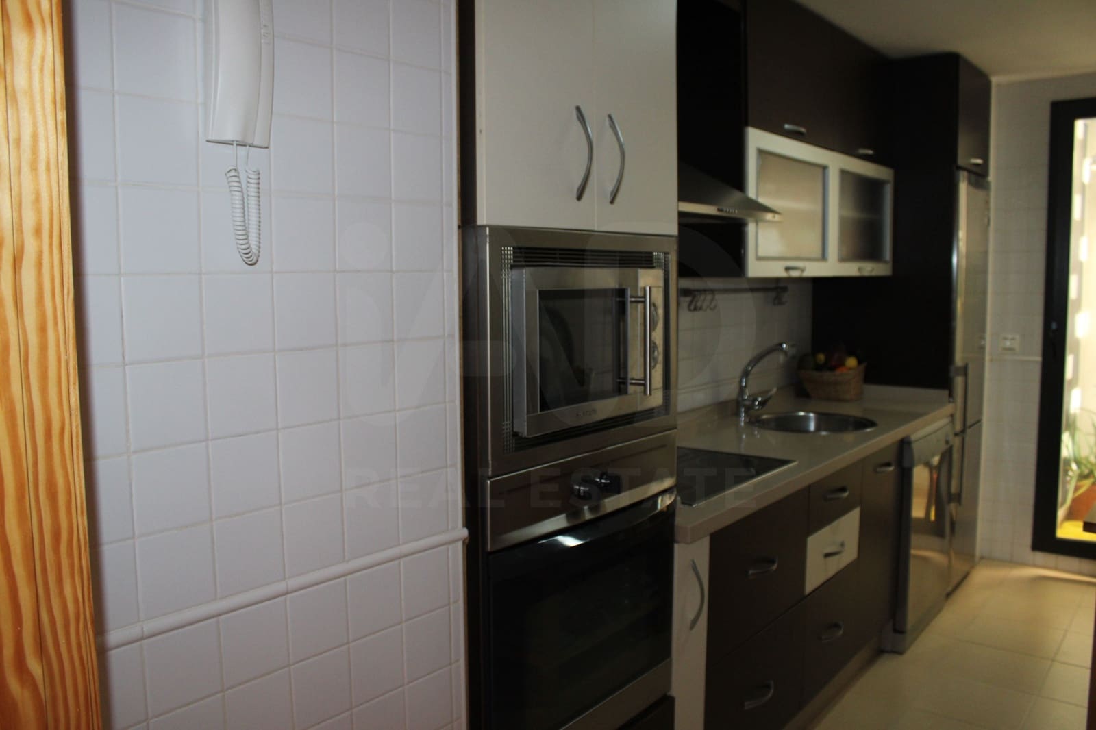 2 Zimmer Apartment zu verkaufen in Huelva Stadt mit Pool Garage - 185.000 € (Ref: 9988369)
