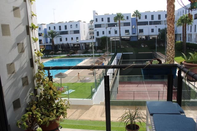 2 sovrum Lägenhet till salu i Huelva stad med pool garage - 185 000 € (Ref: 9988369)