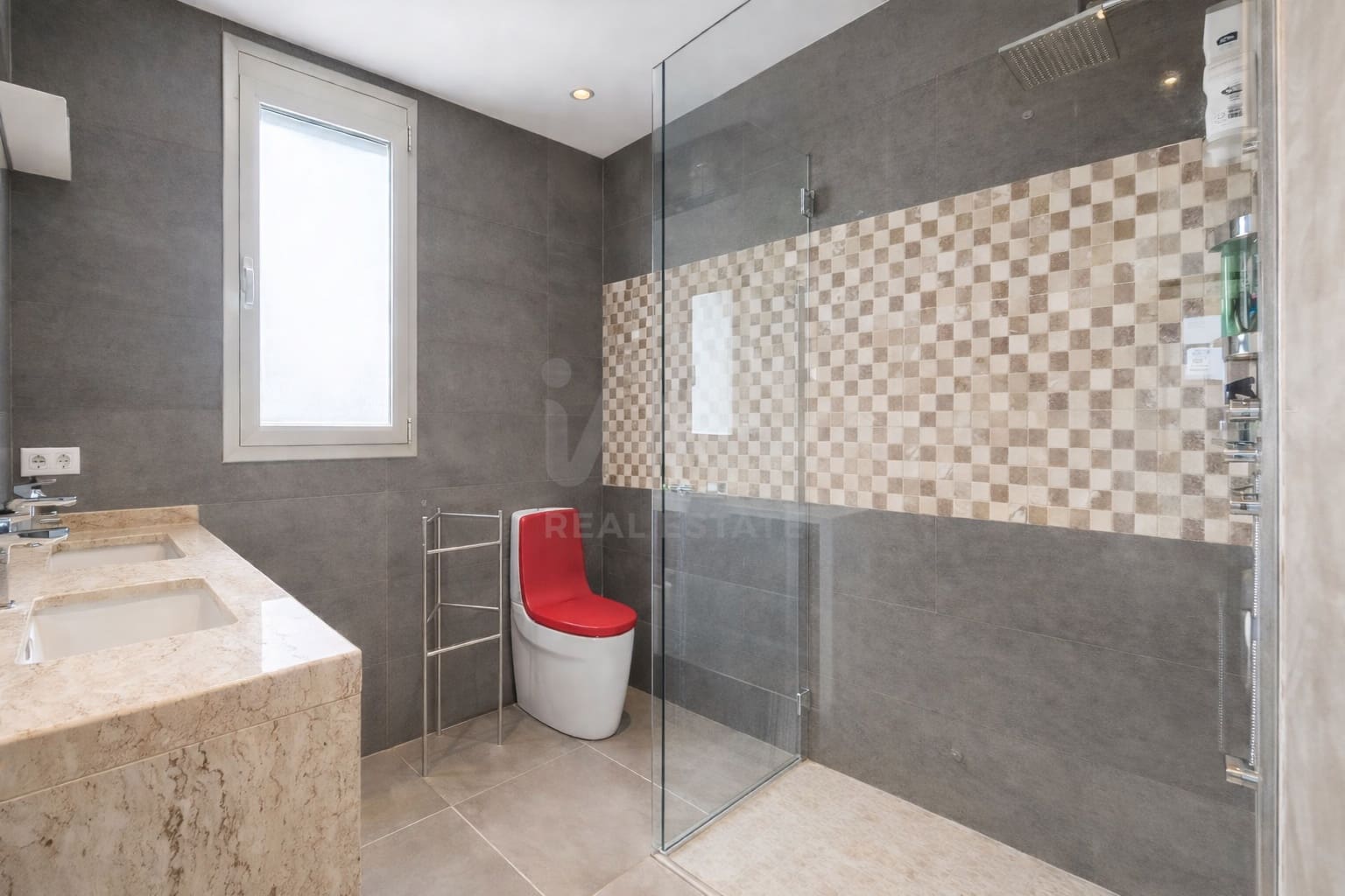 3 soverom Villa til salgs i Tarragona by med garasje - € 749 000 (Ref: 9988370)