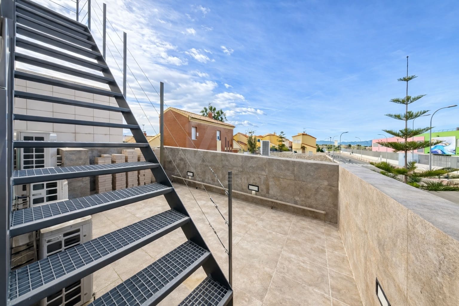 3 soverom Villa til salgs i Tarragona by med garasje - € 749 000 (Ref: 9988370)