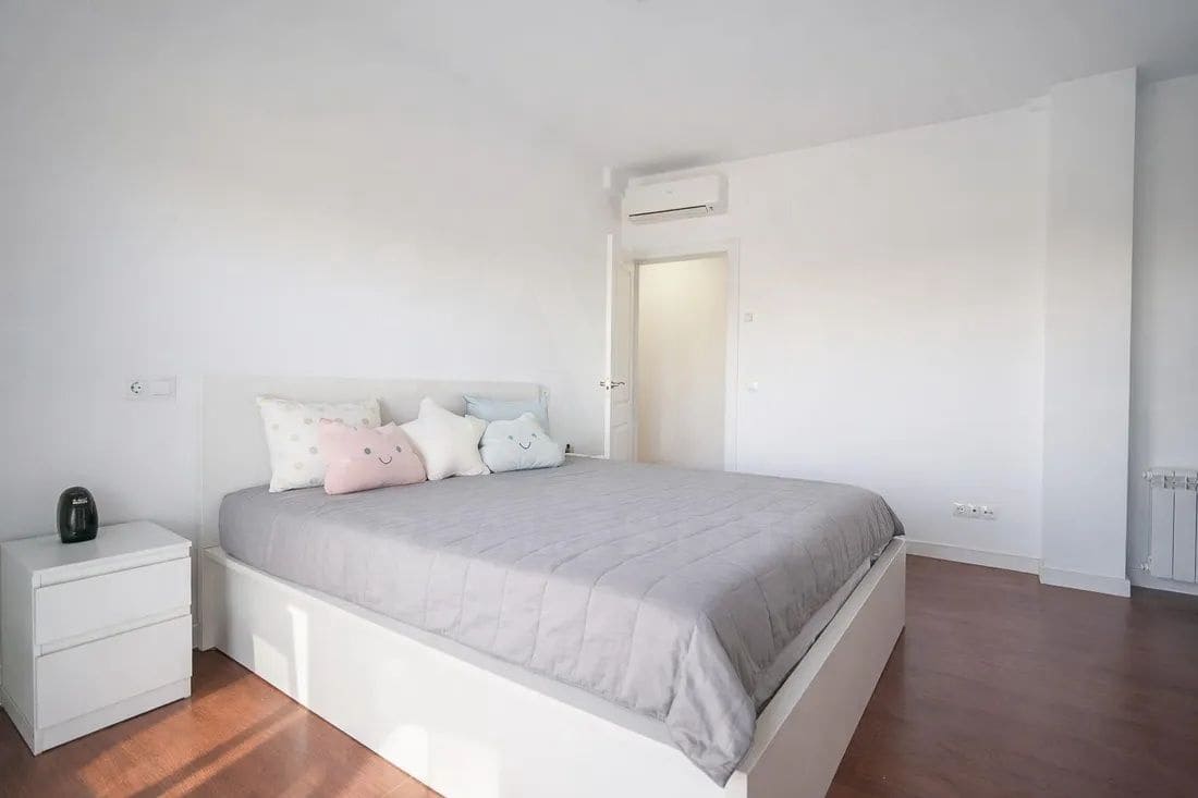 6 soveværelse Byhus til salg i Tarragona by med swimmingpool garage - € 690.000 (Ref: 9988371)