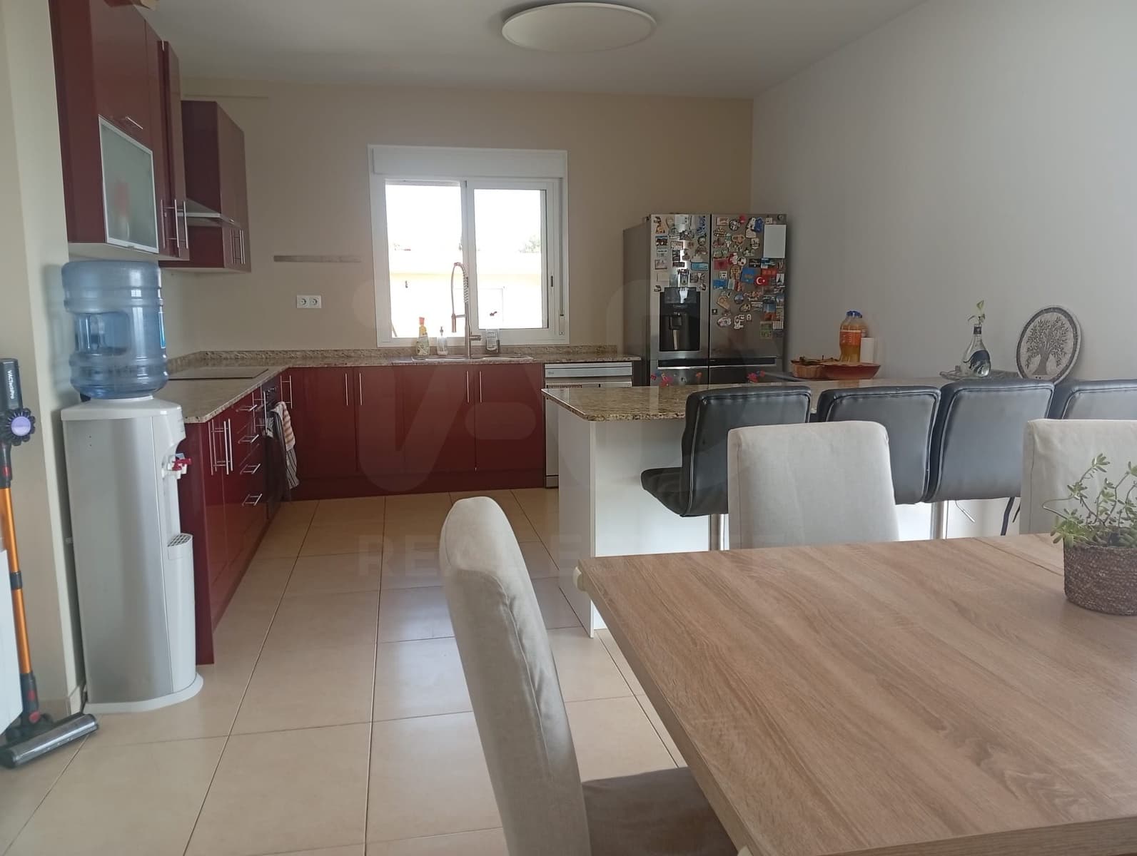 6 soveværelse Byhus til salg i Tarragona by med swimmingpool garage - € 690.000 (Ref: 9988371)