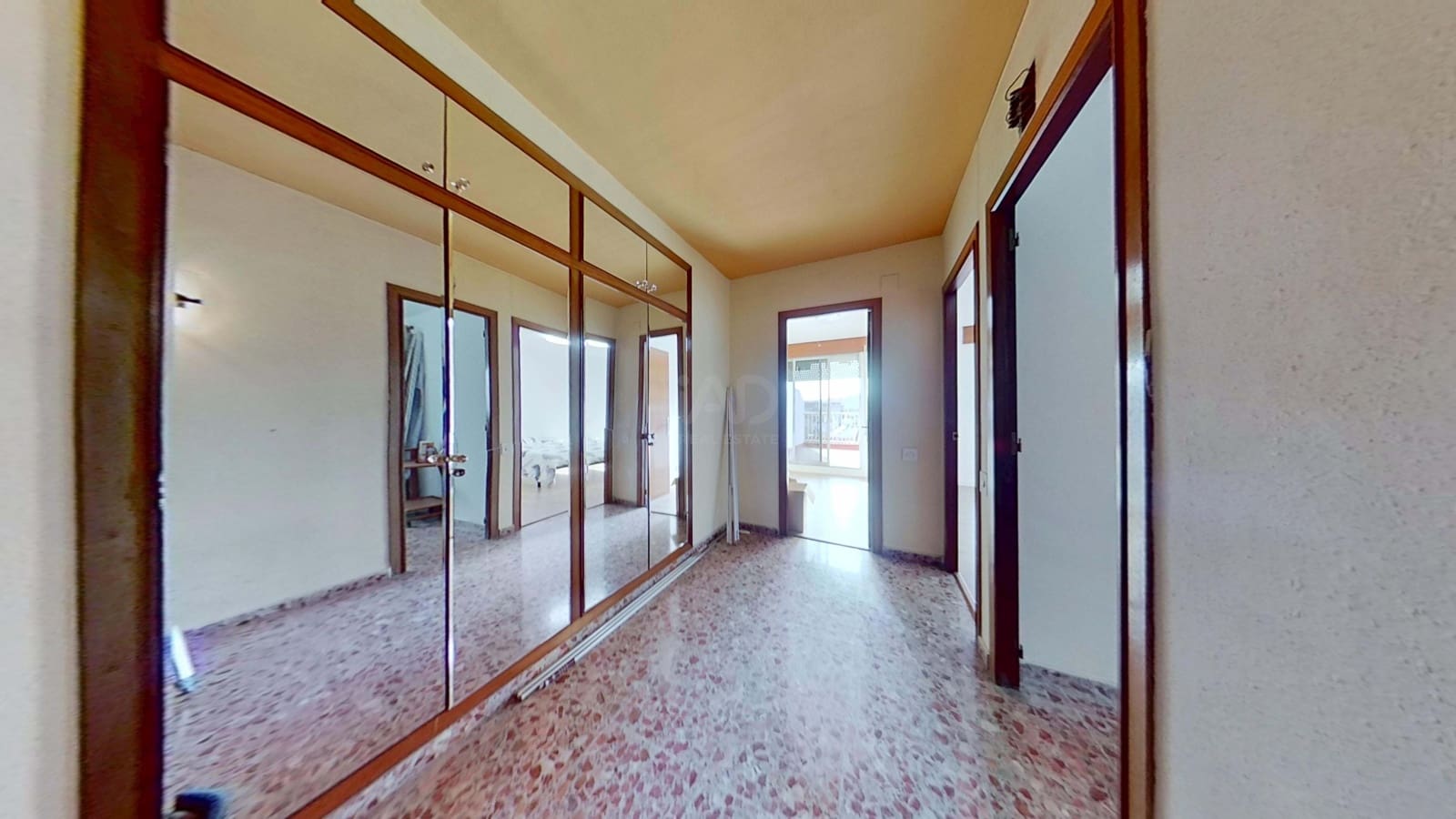 5 sypialnia Apartament na sprzedaż w Miasto Tarragona - 150 000 € (Ref: 9988373)