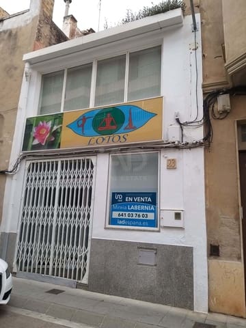 Commercieel te koop in Ulldecona - € 69.000 (Ref: 9988374)