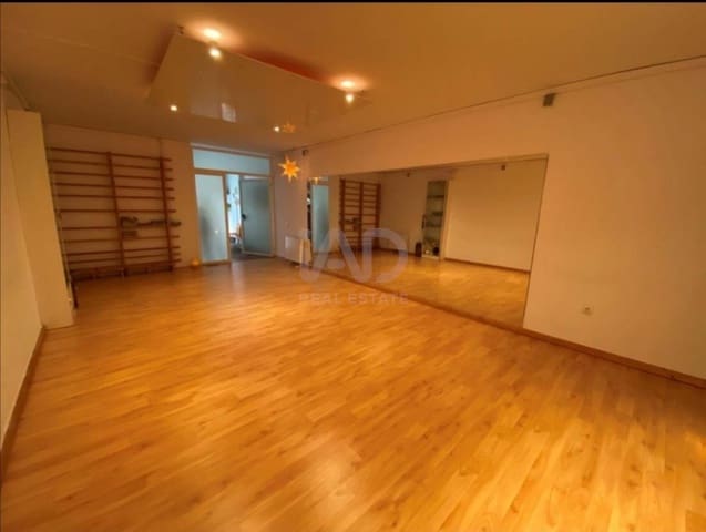 Kommersiell til salgs i Tarragona by - € 69 000 (Ref: 9988374)