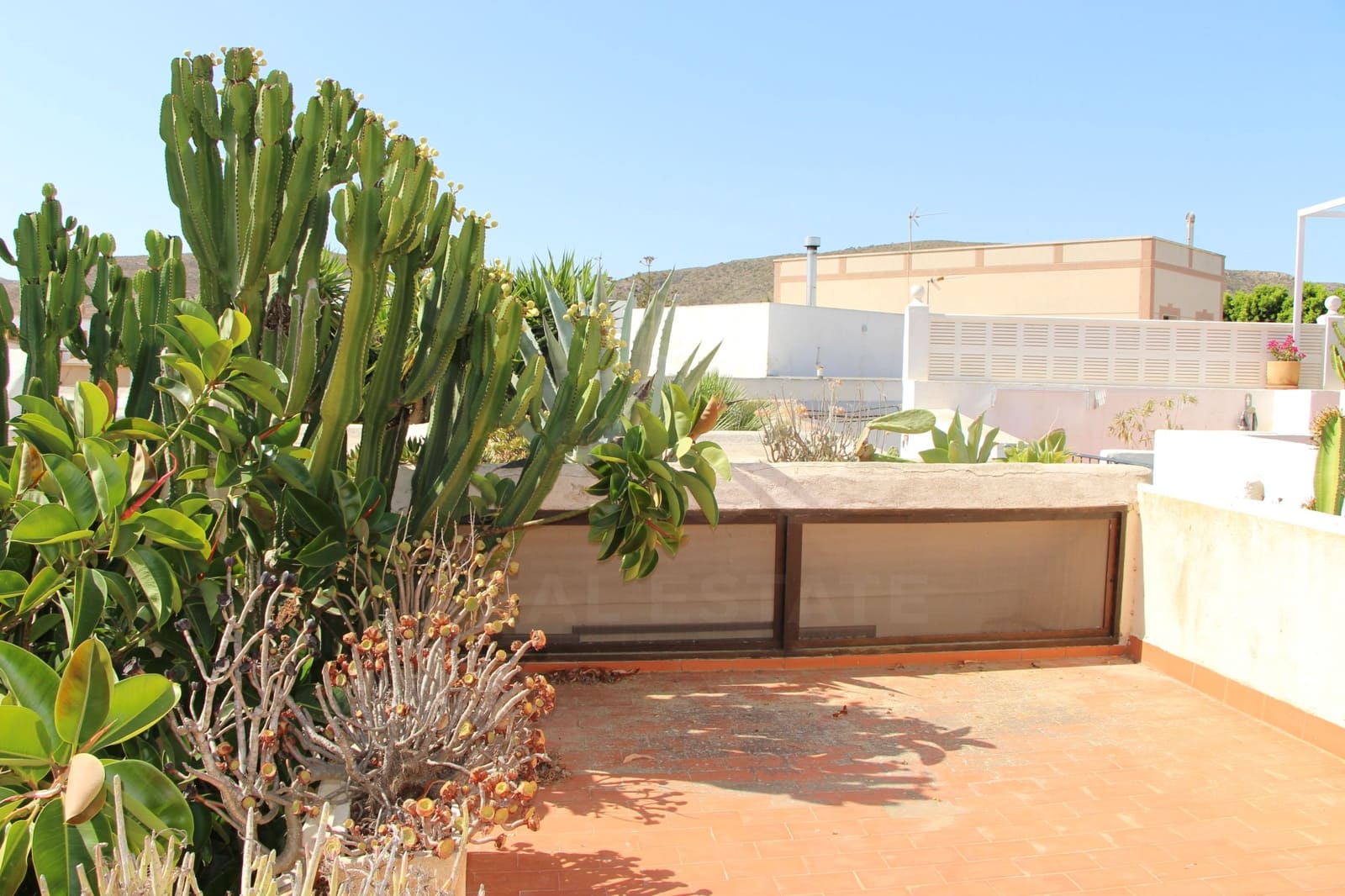 5 sypialnia Dom szeregowy na sprzedaż w Miasto Almeria - 329 500 € (Ref: 9988375)