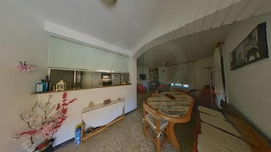 3 bedroom Townhouse for sale in Barcelona city with garage - € 199,000 (Ref: 9988377)