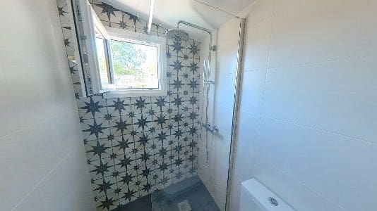 3 bedroom Townhouse for sale in Barcelona city with garage - € 199,000 (Ref: 9988377)