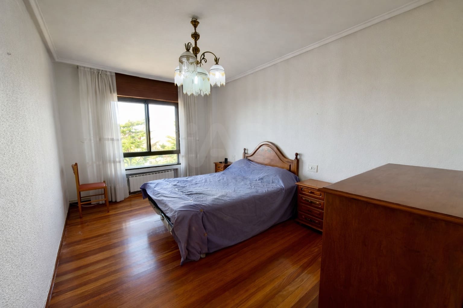 Apartamento de 4 habitaciones en León ciudad en venta con garaje - 299.000 € (Ref: 9988379)