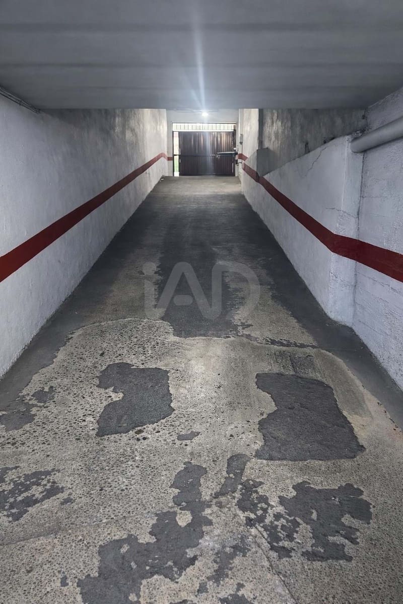 Apartamento de 4 habitaciones en León ciudad en venta con garaje - 299.000 € (Ref: 9988379)