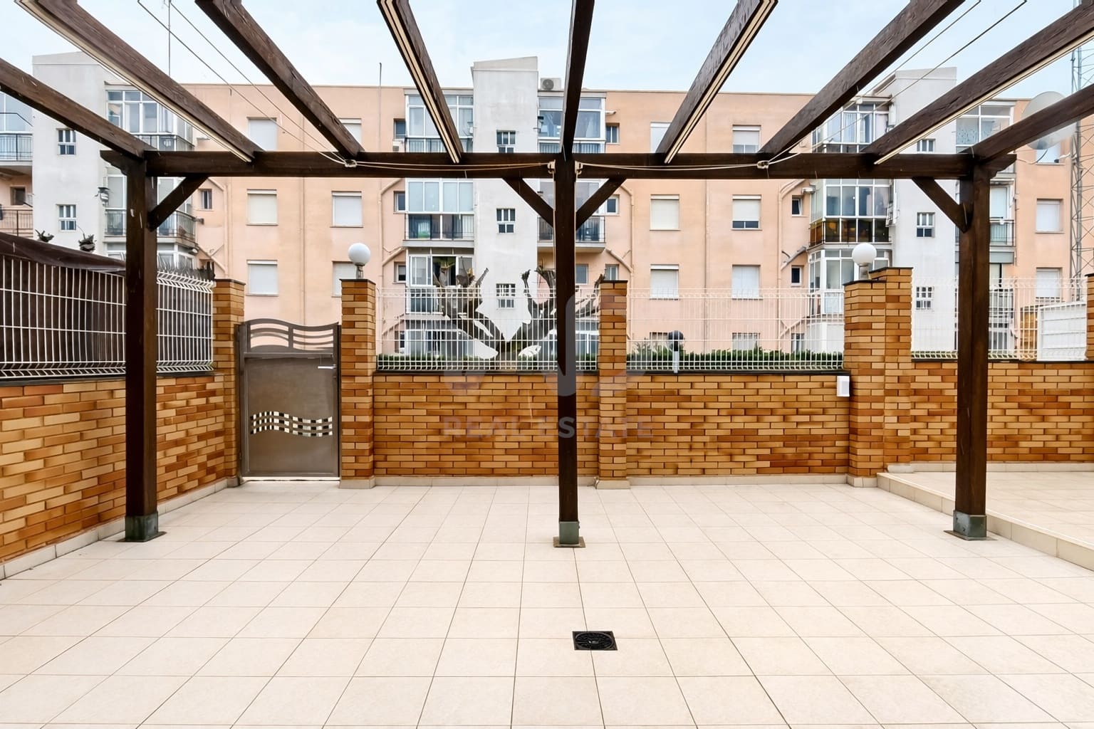 4 bedroom Terraced Villa for sale in Tarragona city with pool garage - € 549,000 (Ref: 9988386)
