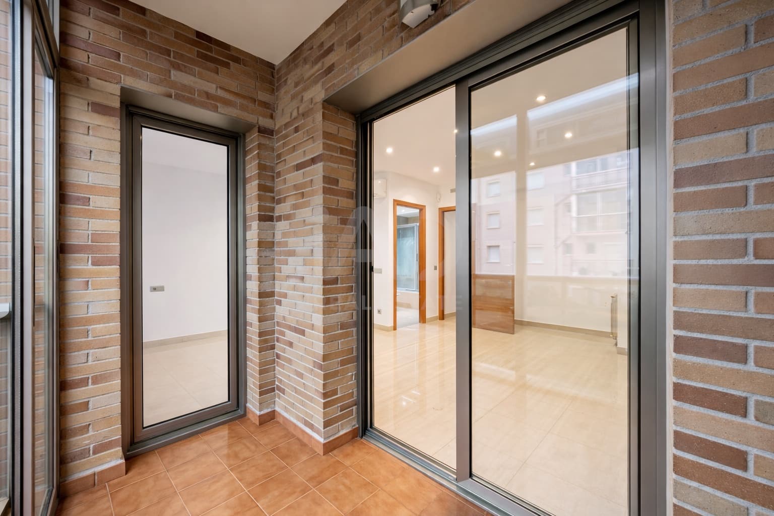 4 bedroom Terraced Villa for sale in Tarragona city with pool garage - € 549,000 (Ref: 9988386)