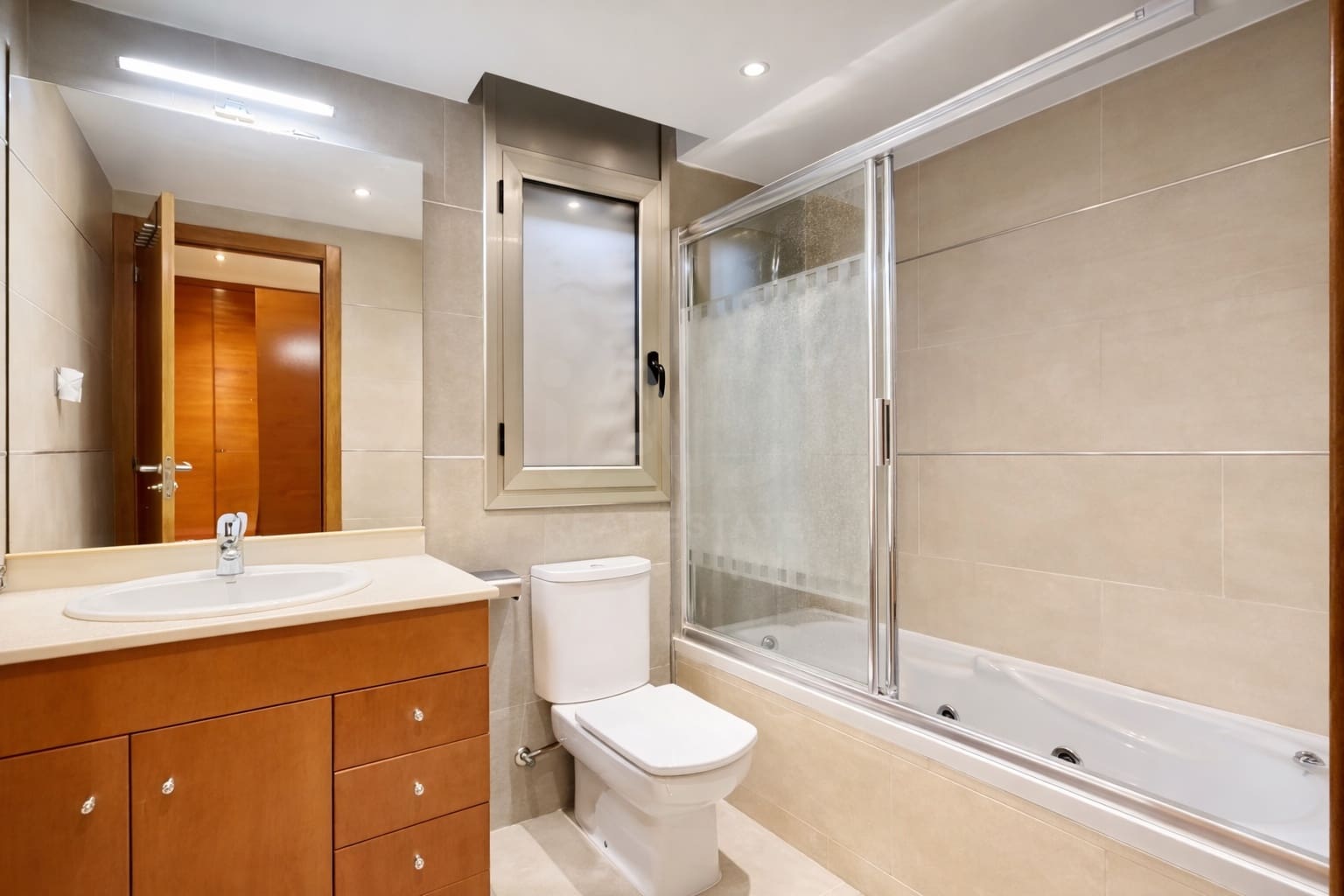4 bedroom Terraced Villa for sale in Tarragona city with pool garage - € 549,000 (Ref: 9988386)