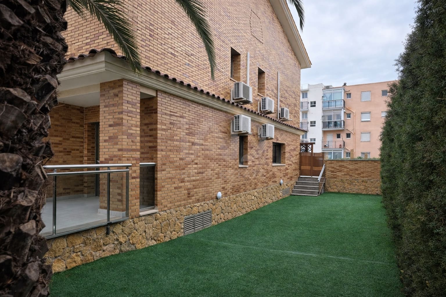 4 bedroom Terraced Villa for sale in Tarragona city with pool garage - € 549,000 (Ref: 9988386)