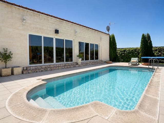 6 soveværelse Byhus til salg i Burgos by med swimmingpool garage - € 975.000 (Ref: 9988387)