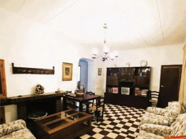 4 soverom Finca/Herregård til salgs i Gea y Truyols, Murcia by med garasje - € 170 000 (Ref: 9988389)