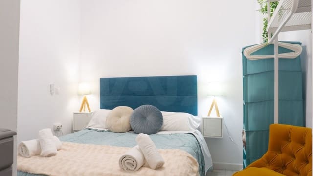 1 soveværelse Lejlighed til salg i Centro Historico, Málaga by - € 275.000 (Ref: 9988390)