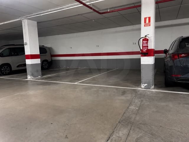 Garage zu verkaufen in Cuatro Vientos, Madrid Stadt - 22.950 € (Ref: 9988391)